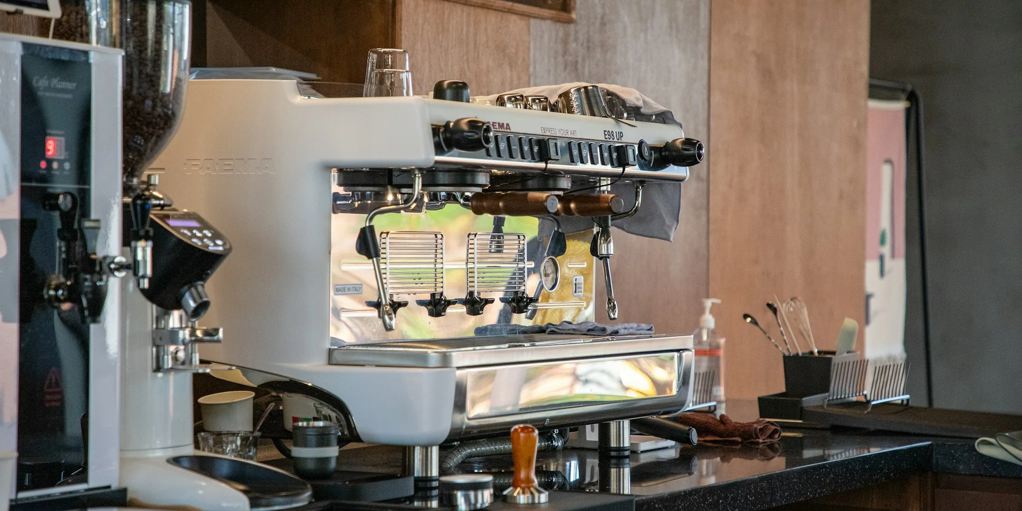 Manna Coffee Secures $300K+ Funding for Kiosk Expansion