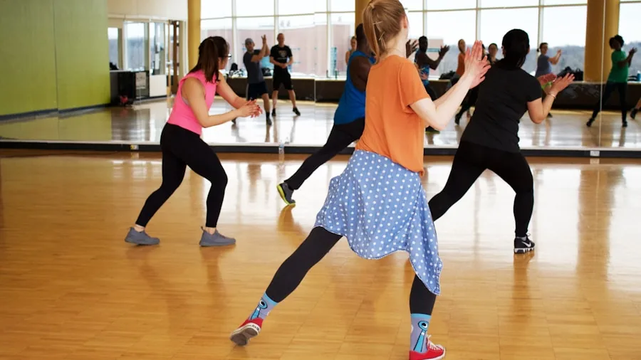 Fitness Industry Rebundling: What Shoppers Should Know About the Boutique Gym Shift 2 boutique fitness class community