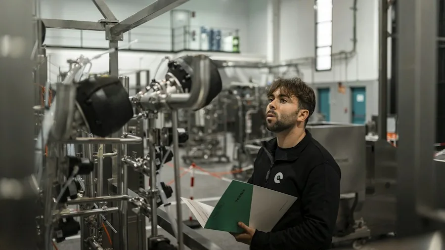 Used Coffee Roaster Marketplace Grows 600 Percent: What Buyers Should Know 2 cafe owner inspecting machinery