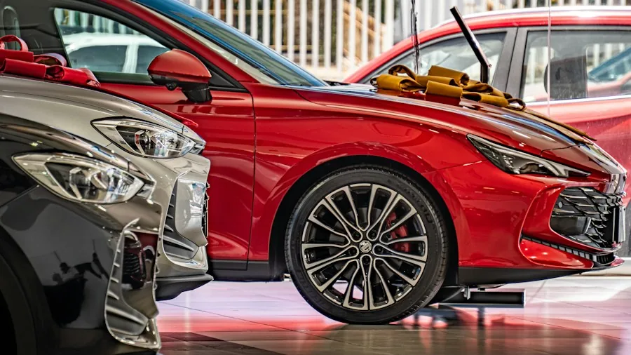 2025 Leftover Cars at Dealers: Your Guide to Big Savings 3 car shopping at dealership