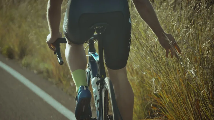 The %product_count% Best Cycling Shoes 4 Close-up of cyclist's feet in breathable shoes during outdoor ride, showing ventilation and comfort focus