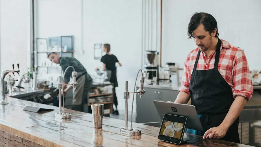 New Specialty Coffee Research Firm Launches to Help Shoppers Make Smarter Purchases 3 coffee shop customer choosing
