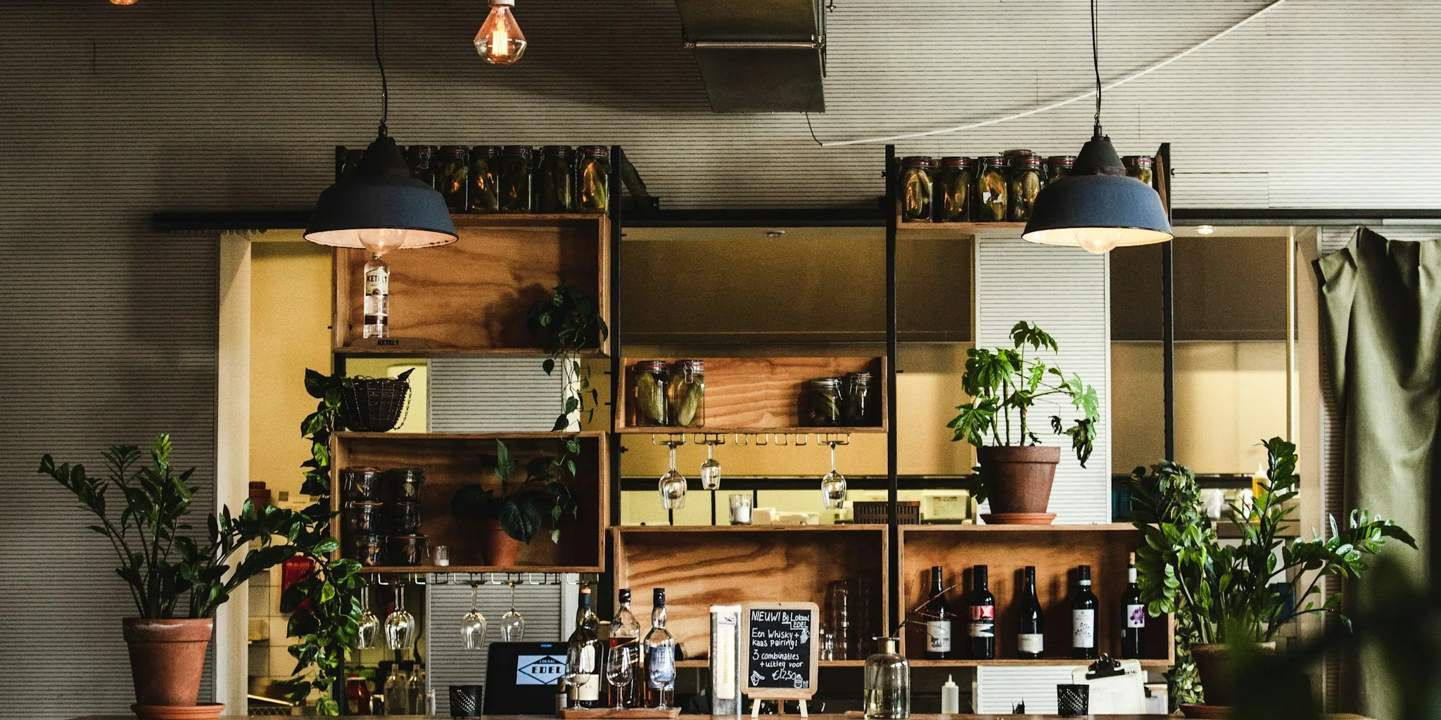 Coffee Industry Shifts: New Leadership and Growth