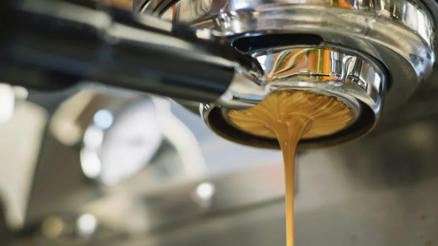 New Professional Coffee Refractometer Expands Temperature Range for Accurate Brew Measurements 3 coffee shop quality control brewing