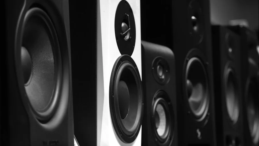 Sonos Beam Ultra Soundbar Launches with Premium Dolby Atmos: What Shoppers Need to Know 2 compact home theater speaker system