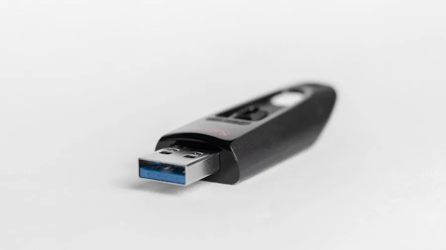 Privacy Concerns Push Smart TV Users Offline: What Buyers Should Know 3 computer USB technology data transfer