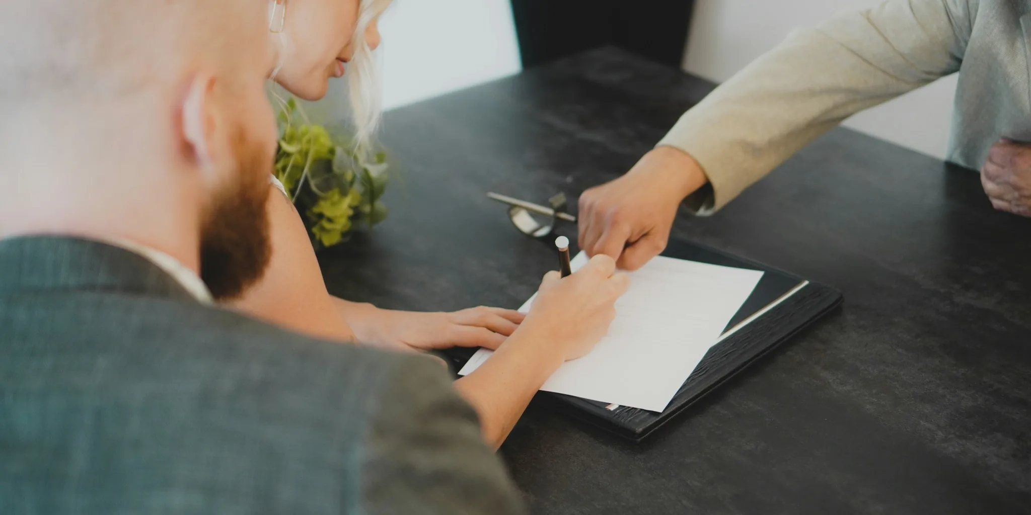 Car Leasing vs Buying: What Smart Shoppers Need to Know About Monthly Payments