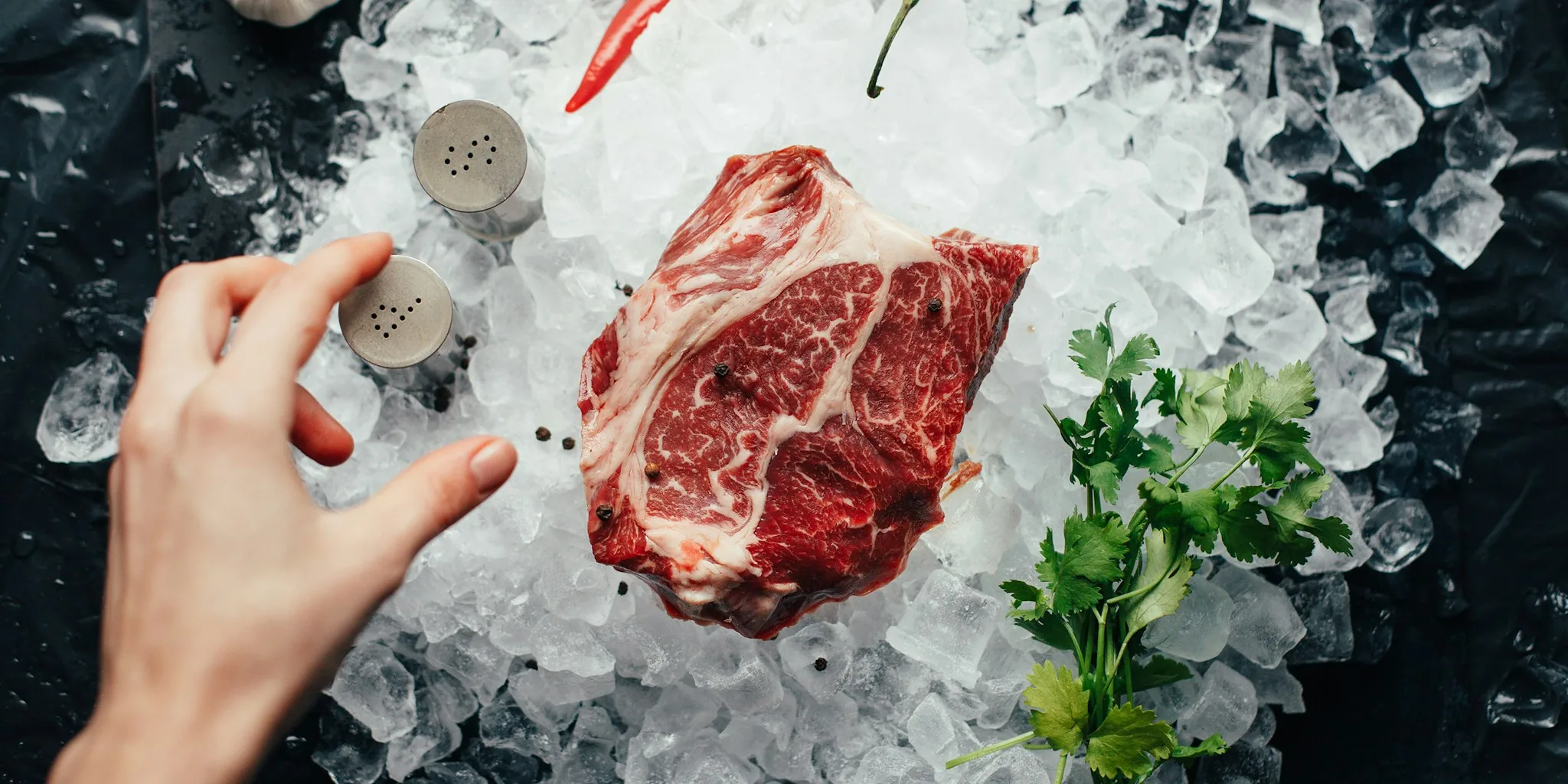 Microwave Meat Defrosting: What Shoppers Need to Know About Speed and Safety