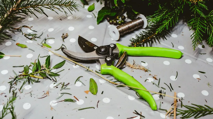 Fall Garden Pest Control: What Shoppers Should Know About Removing Pests Now 2 garden pruning shears twigs
