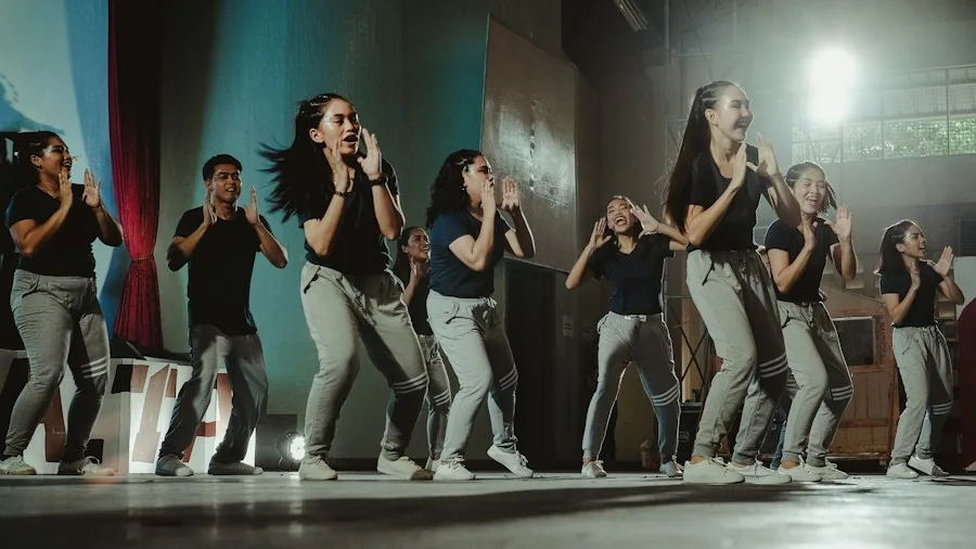 group fitness class choreography dancing