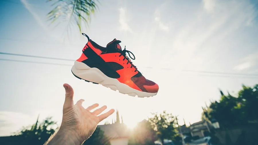 7 Tips for Choosing Winning Fitness Products That Actually Deliver Results 3 hands evaluating athletic shoes fit