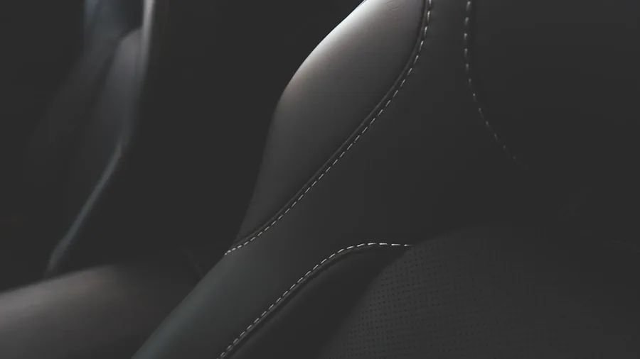 2026 Jeep Grand Cherokee Trim Levels Explained What SUV Shoppers Should Know 2 leather seats climate control dashboard