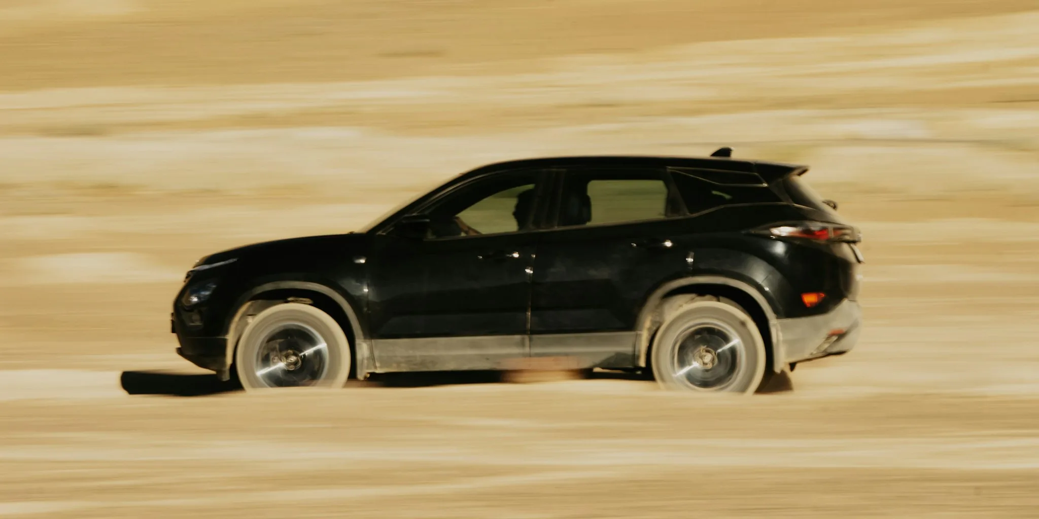 Porsche Cayenne Turbo Electric Beats 911 in Speed Test