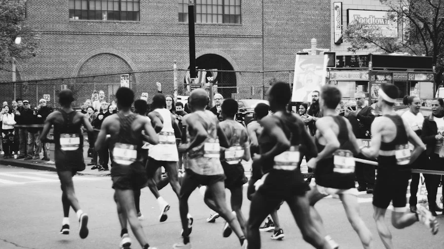 Race Pace Training for Marathons and Half Marathons: What Shoppers Should Know 3 marathon training long run pace