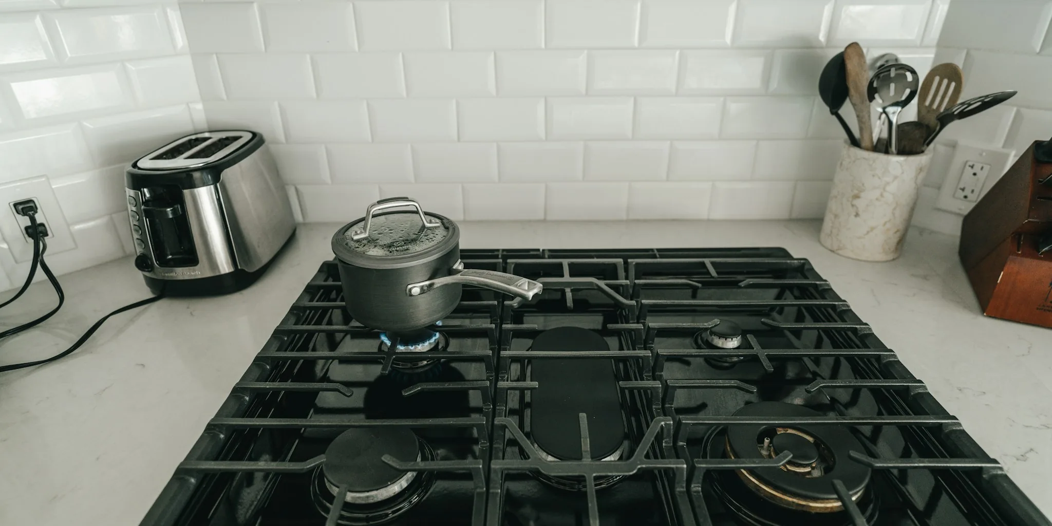Kohl's Launches Bobby Flay and Martha Stewart Cookware