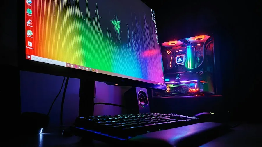 Samsung Advances OLED Technology to 10000 Nits: What Shoppers Need to Know 3 OLED monitor gaming setup bright screen