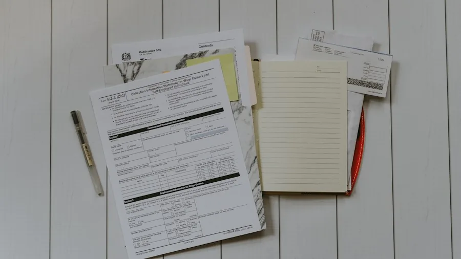 9 Tips for Selling Your Car Privately and Maximizing Your Profit 2 organizing car documents paperwork