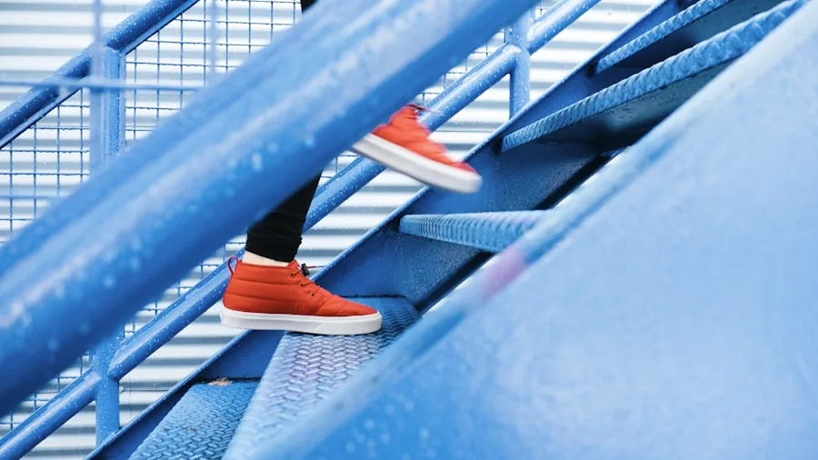 7 Essential Hiking Training Tips to Prepare for Your Dream Trail 2 person doing stair climbing exercise