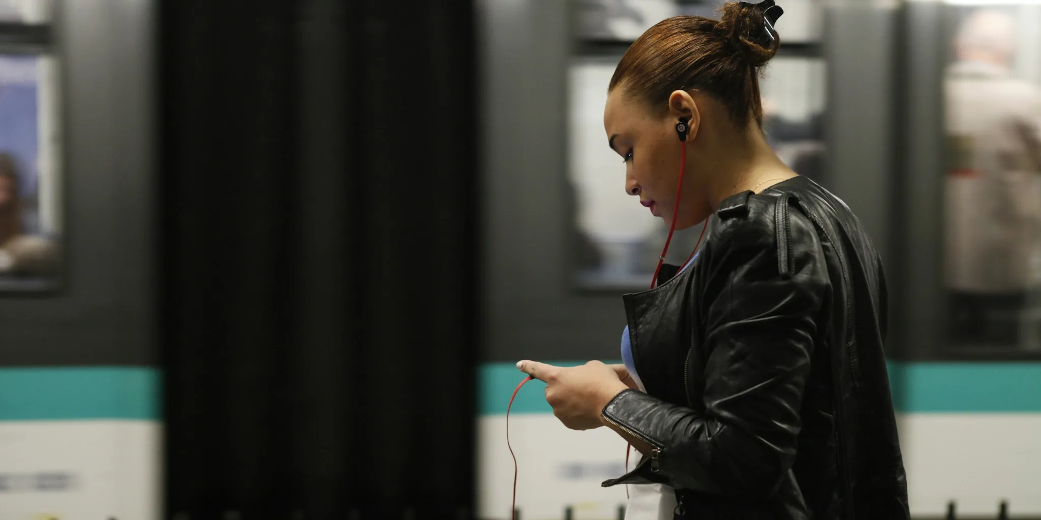The 60-60 Rule: Safe AirPods Listening Guide