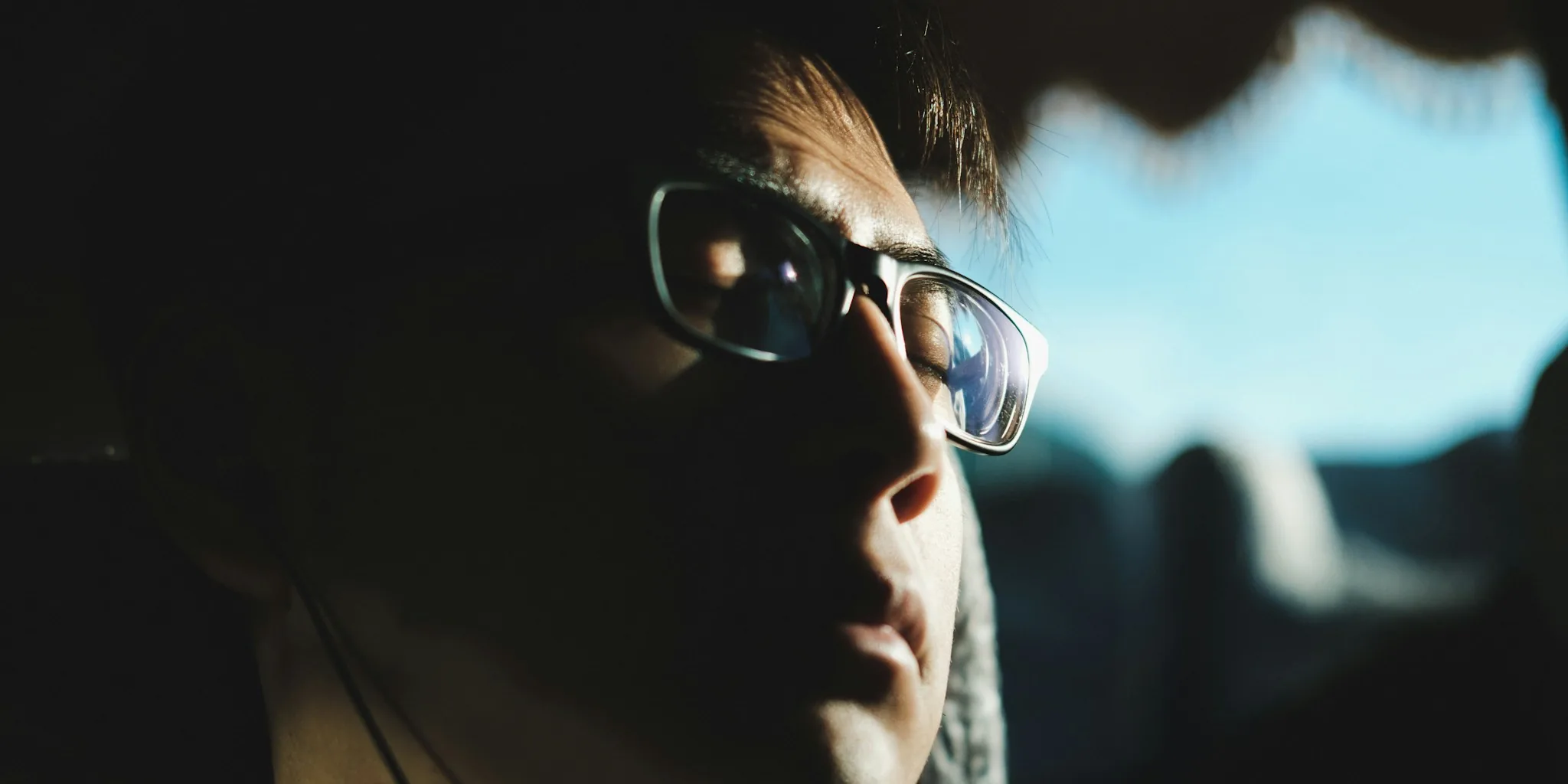 AI Smart Glasses vs Headphones: What Shoppers Need to Know About This Emerging Shift