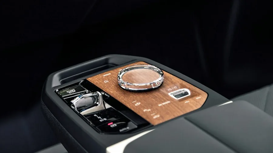 Hyundai Recalls 95000 Cars for Fire Risk: What Shoppers Need to Know 2 power seat control mechanism