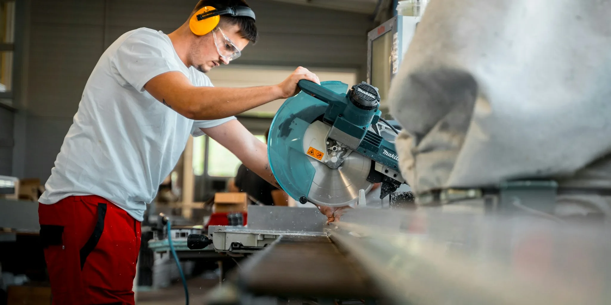 Festool HKC 55 Circular Saw: Premium Tool Review