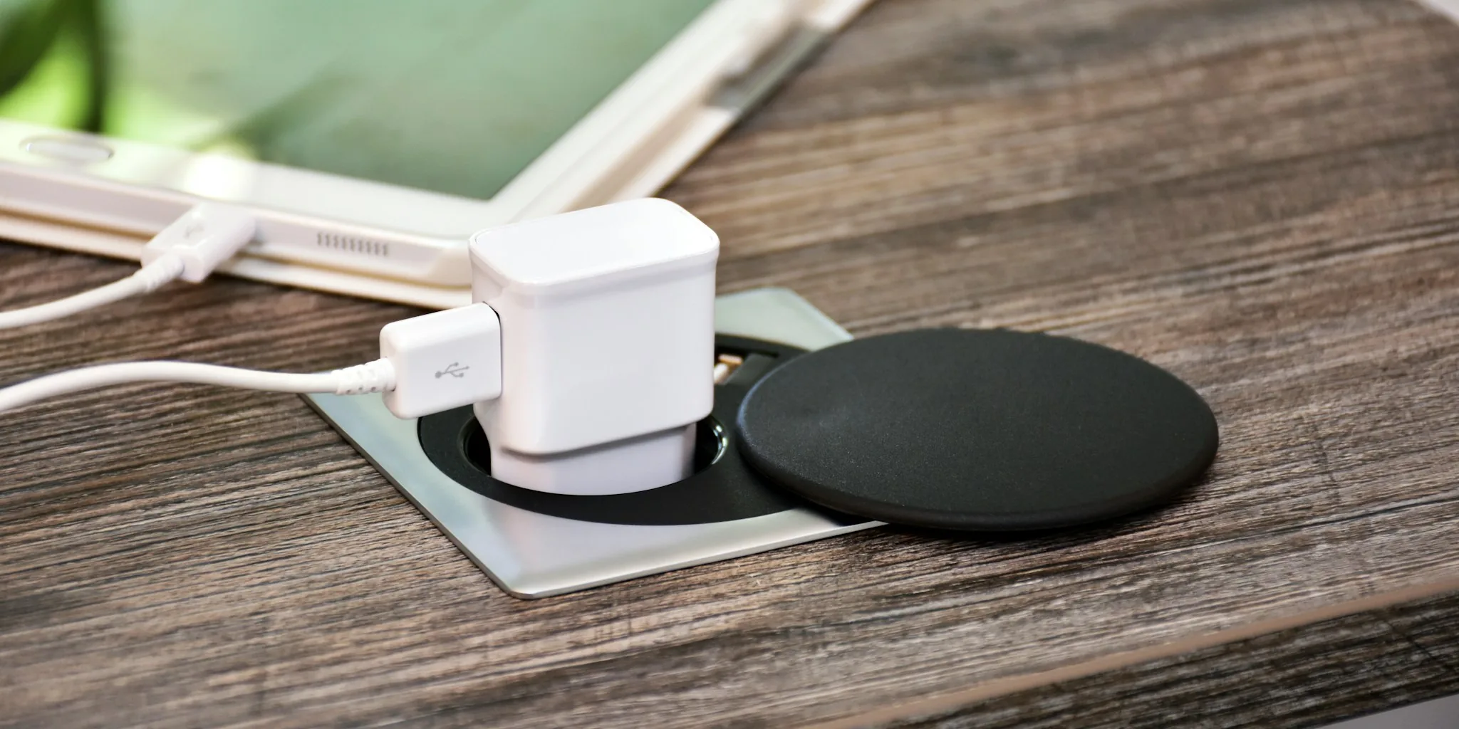 The Best Surge Protectors for Home and Office Use in 2026
