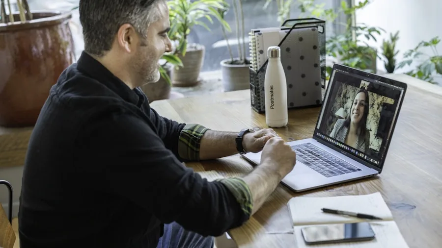 Dune Keypad for MacBook: What Buyers Should Know About This New AI-Focused Accessory 3 remote worker video call setup