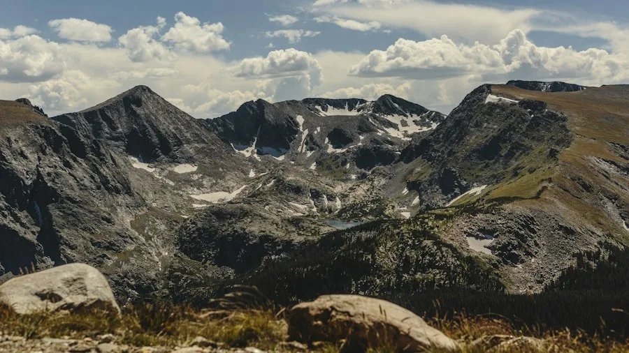 rocky mountain hiking trail