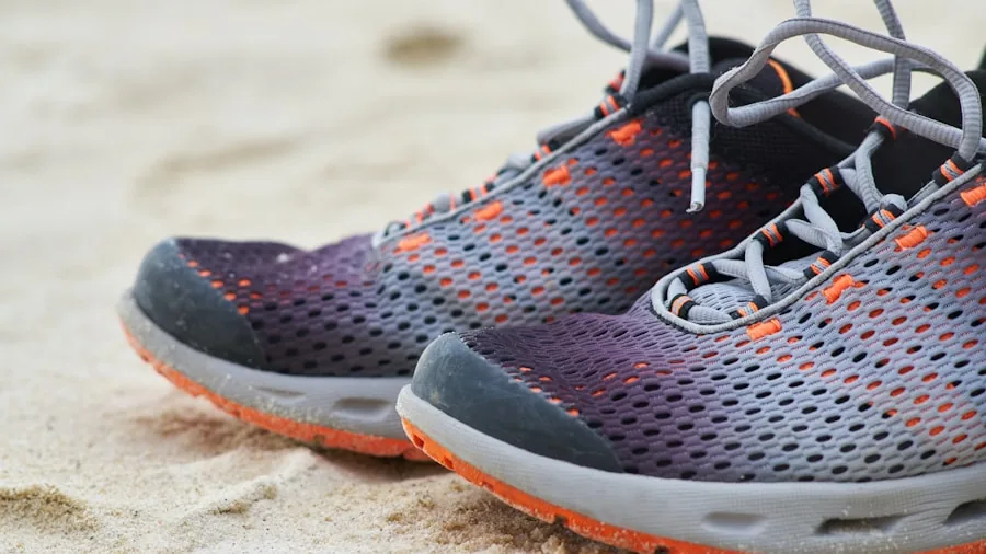 Beach Running for Fitness: What Shoppers Should Know About Sand Training 2 runner feet on sand closeup