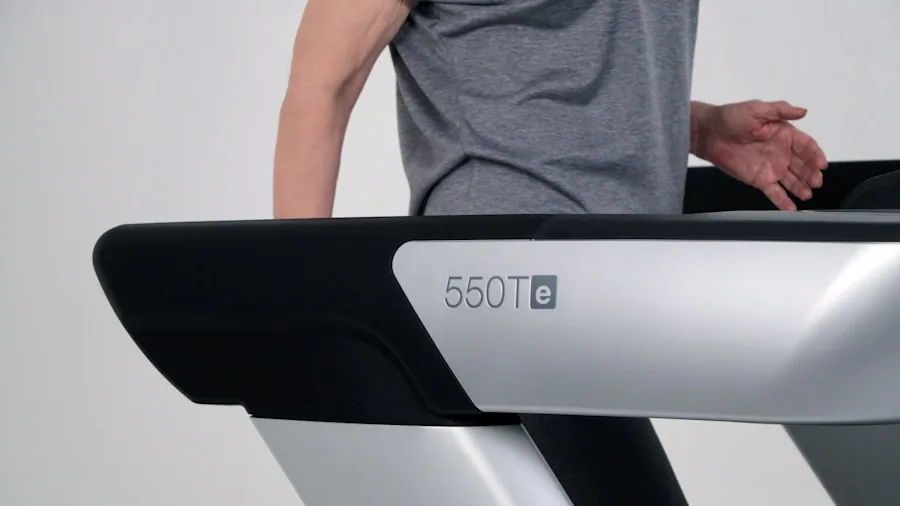 BowFlex T16 Treadmill Review: What Home Fitness Shoppers Should Know 2 runner on treadmill touchscreen display