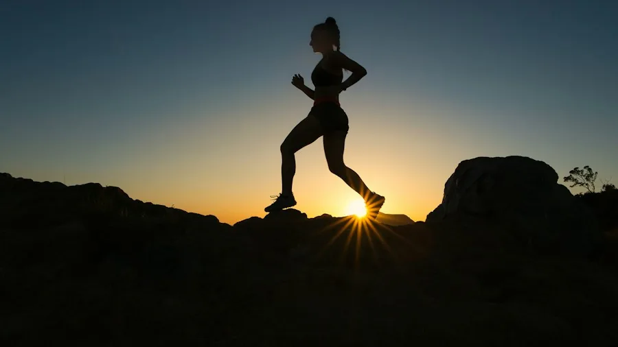 Hiking Pain Persists After New Gear What Shoppers Need to Know About Gait Analysis 3 runner sprinting uphill on trail