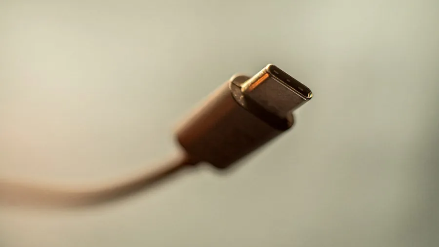 USB-C vs 3.5mm Headphones: What Changed and What Matters for Your Sound Quality 2 smartphone USB-C charging port close up