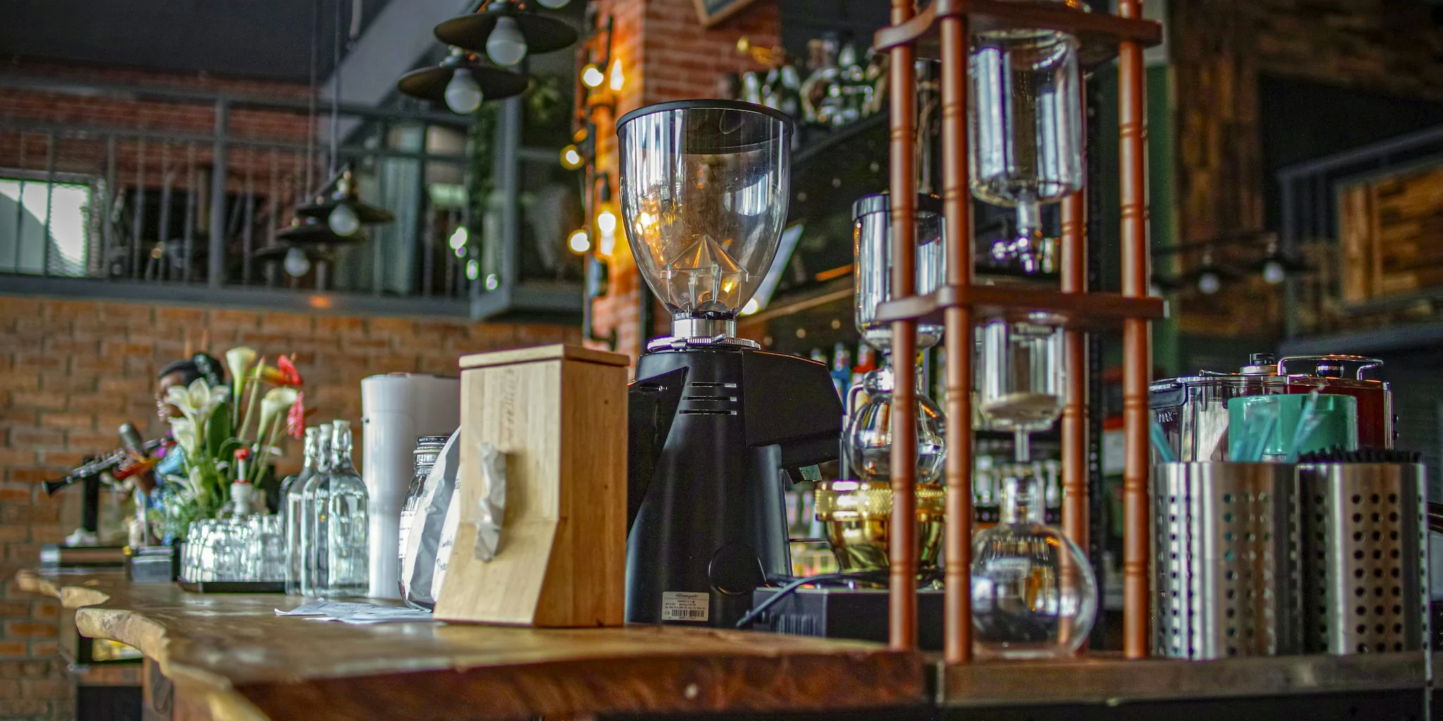 Barcelona Coffee Shop Redesign Changes Retail Layout Strategy