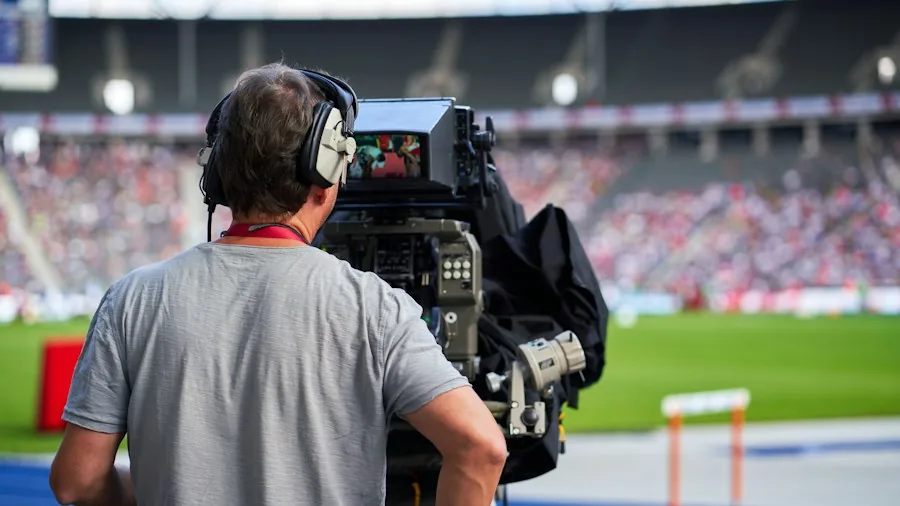 Apple TV Brings Dolby Atmos to Formula 1 Races: What Shoppers Need to Know 2 sports broadcast soundbar setup