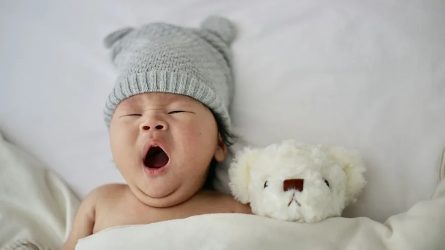 Diaper Changes Thousands of Times: Why Quality Matters for New Parents 3 tired parent nighttime routine baby