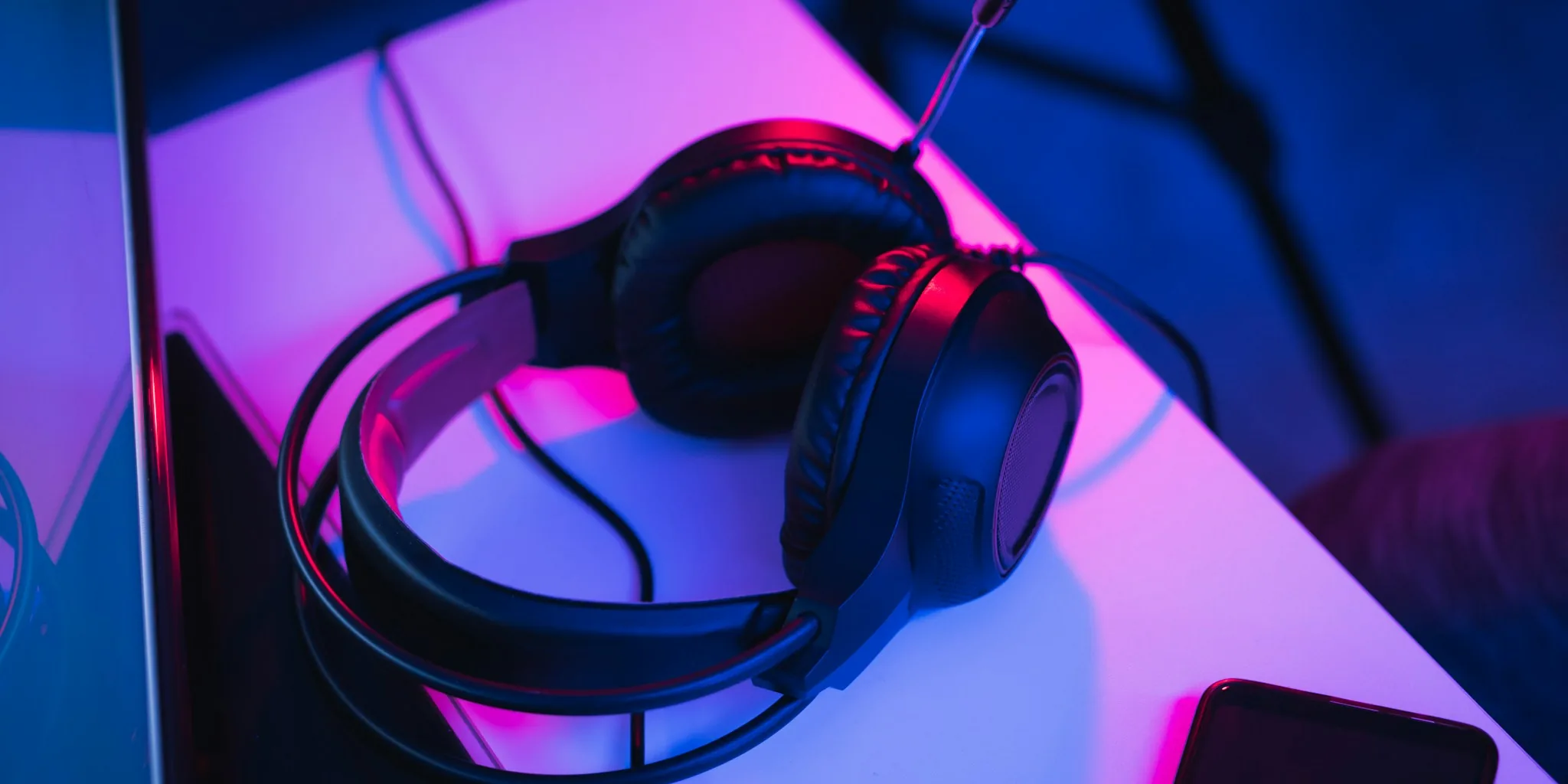 Audio Technica Launches First Wireless StreamSet Headphones