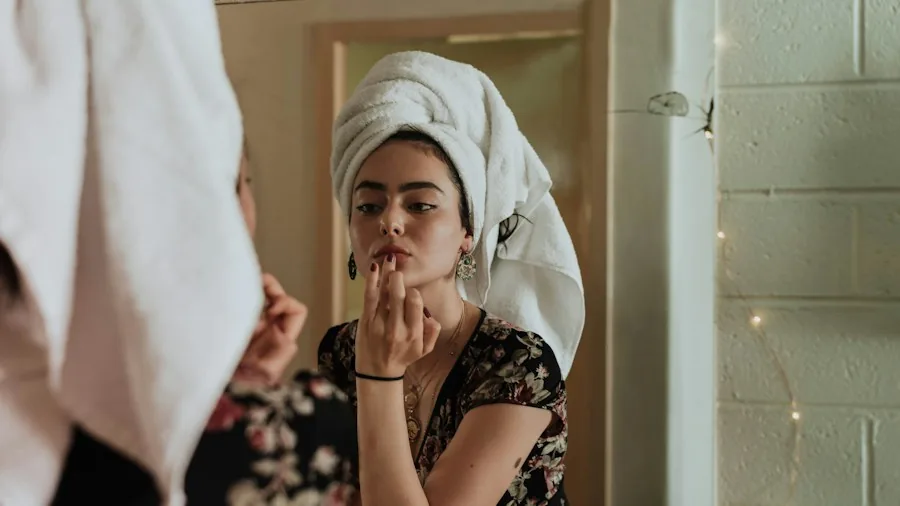 Dermaplaning Aftercare: What Fitness and Beauty Shoppers Should Know Before You Sweat 2 woman applying moisturizer routine