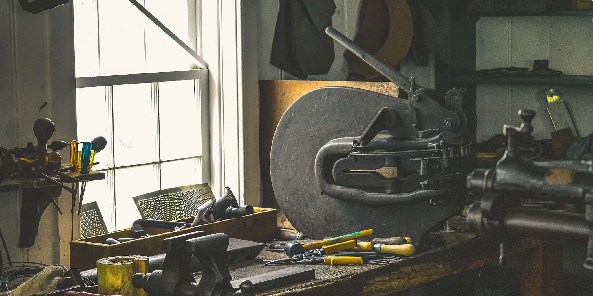 Dual Bevel vs Single Bevel Saw: Which One Shoppers Should Actually Buy